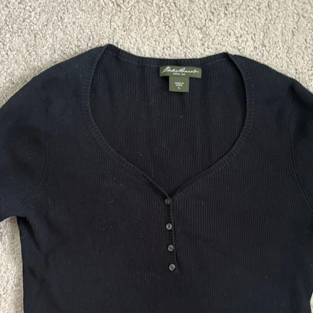 Eddie Bauer Black Ribbed Henley Sweater - Picture 2 of 6